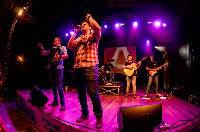 Festa de Natal Casa Rosada — David Canabarro 2013 · foto 6